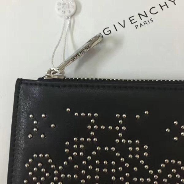 ジバンシィスーパーコピー GIVENCHY クラッチバッグ BK06072273005 スターパッチ レザーポーチ