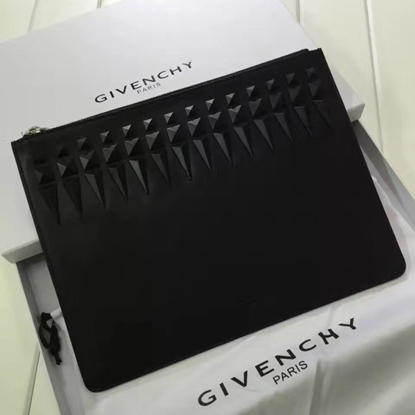 ジバンシィスーパーコピー GIVENCHY クラッチバッグ 06351655007 シルバースター ラージ クラッチバック