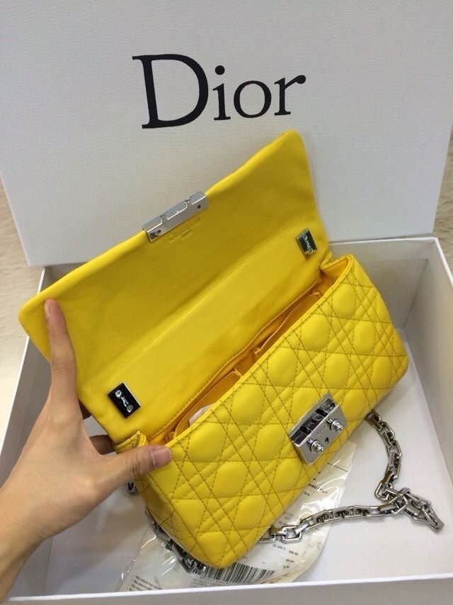 ディオール バッグ スーパーコピーMiss Dior in Lamb