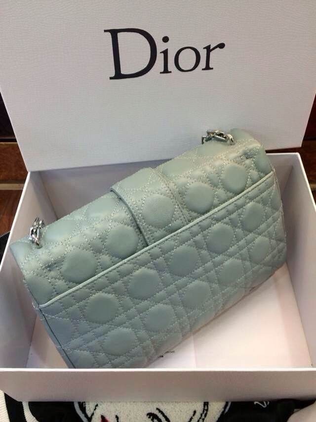 ディオール バッグ スーパーコピーM0215OGAI Miss Dior in Lamb