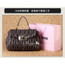 ミュウミュウ スーパーコピーMIUMIU/ミュウミュウ 2012年春夏MATELASSEストラップ付きハンドバッグ RN0666 N88 002