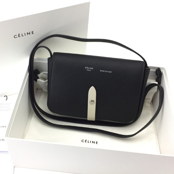 CELINE ショルダーバッグ ポシェット ベルト装飾 黒ブラック ストラップ付ポシェット セリーヌコピー109503AI5.38BJ