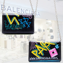 BALENCIAGA ショルダーバッグ ポシェット 497938 0FE0N 1060 Graffiti Bazar clutch バレンシアガスーパーコピー