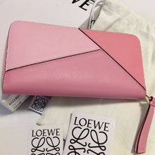 ロエベ パズル 財布 偽物LOEWE PUZZLEラウンドジップ長財布 ピンクpink