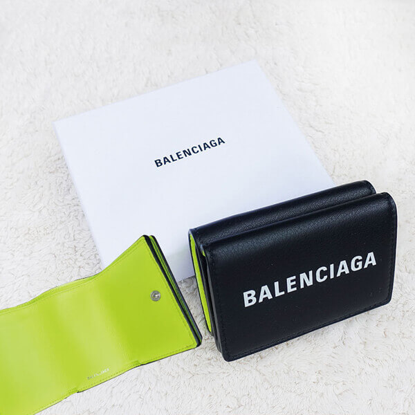 バレンシアガ ミニ財布 コピー  BALENCIAGA EVERYDAY  三つ折り財布 黒×イエロー エブリデイ ミニ ウォレット