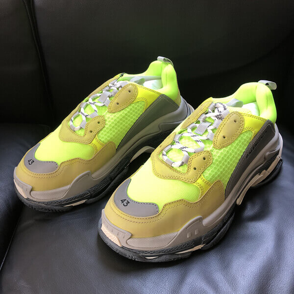 バレンシアガ トリプルs コピー BALENCIAGA Triple S トレーナー YELLOW