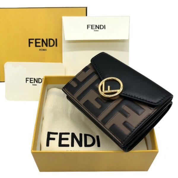 新作 FEND エフ イズ フェンディコピー 三つ折りコンパクト財布 スナップボタン