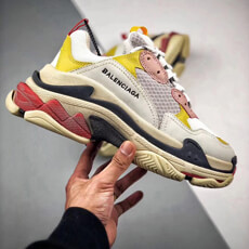 バレンシアガ トリプルs コピー BALENCIAGA Triple S スニーカー 52403...