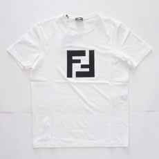 フェンディコピーFENDI ロゴパッチ コットン Tシャツ ホワイト FAF532A54P 正面...