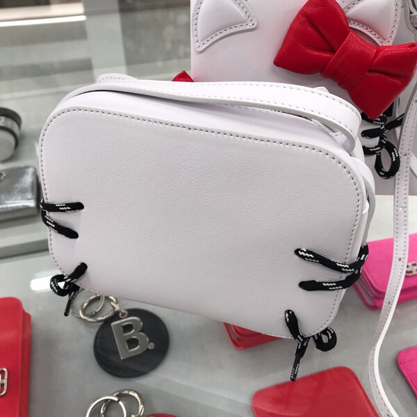 2020超限定バレンシアガコピー 【BALENCIAGA&Hello Kittyコラボ】Camera Bag XS