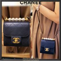 2020最新で争奪戦 パールが超エレ女 最新作 CHANEL シャネル偽物 チェーンクラッチ