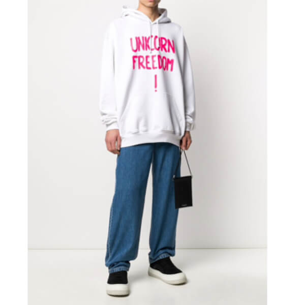 VETEMENTS ユニコー ヴェトモン パーカー コピー Unicorn-print バックステッチのロゴディテール