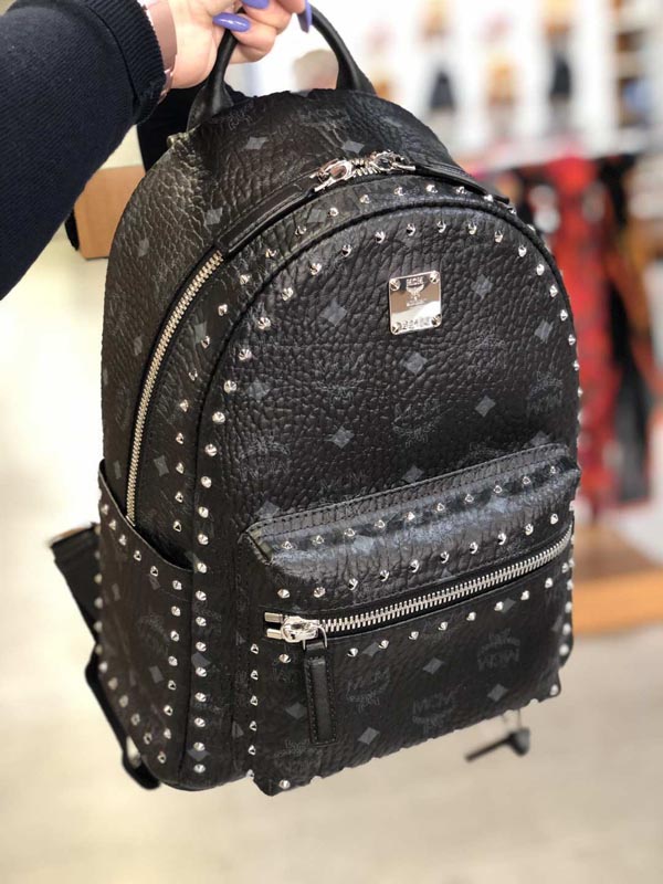 【MCMリュック コピー】エムシー エム Small スタッズ Backpack Black