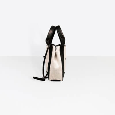 2020最新BALENCIAGA スーパーコピー ネイビー カバ XS 2WAYバッグ NATURAL / BLACK (52013965)