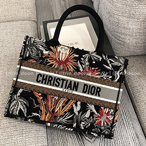 Dior ブックトート コピー 2020SS新作 DIOR BOOK TOTE S フラワー ブラック M1296ZWFC M911