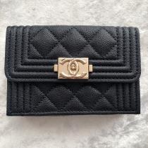  CHANEL  コピーナノウォレット ボーイシャネル 三つ折り (42033921)