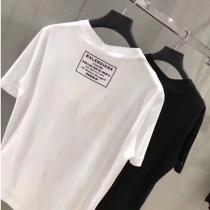 バレンシアガ tシャツ コピー 【BALENCIAGA】すぐ届く バックプリントが ポイント白黒...