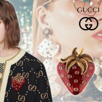 2020新作限定人気 GUCCI グッチ 苺 ●エナメル ストロベリー ブローチStrawber...