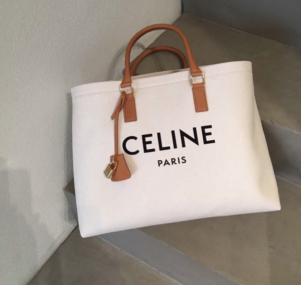 CELINE  コピー 旅行にも★大人カジュアルなトート！カバセリーヌ (44159274)