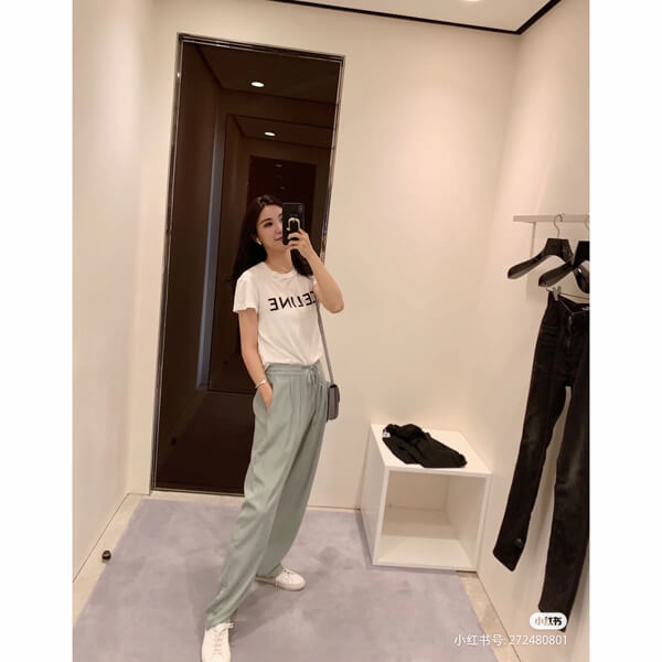 CELINE セリーヌ tシャツ 偽物 フロントロゴ 2X314916G38AW