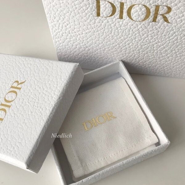 Dior ピアス 偽物 Dior Tribales ホワイトビーズ 星&ロゴ*＊Gold EARRINGS