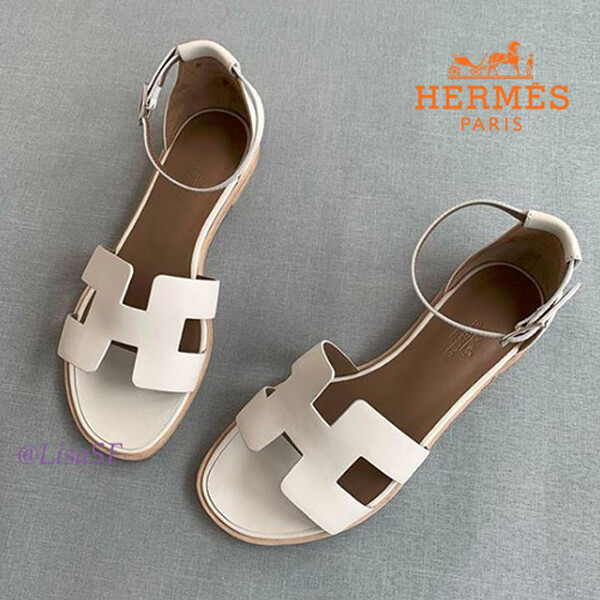 HERMES エルメス サンダル 偽物 Sandales Santorini サントリーニ サンダル メゾンのアイコニックな H182139Z 90380