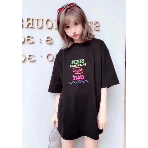 バレンシアガ tシャツ 偽物 100% コットン 主役級なTシャツは1枚でシンプルに