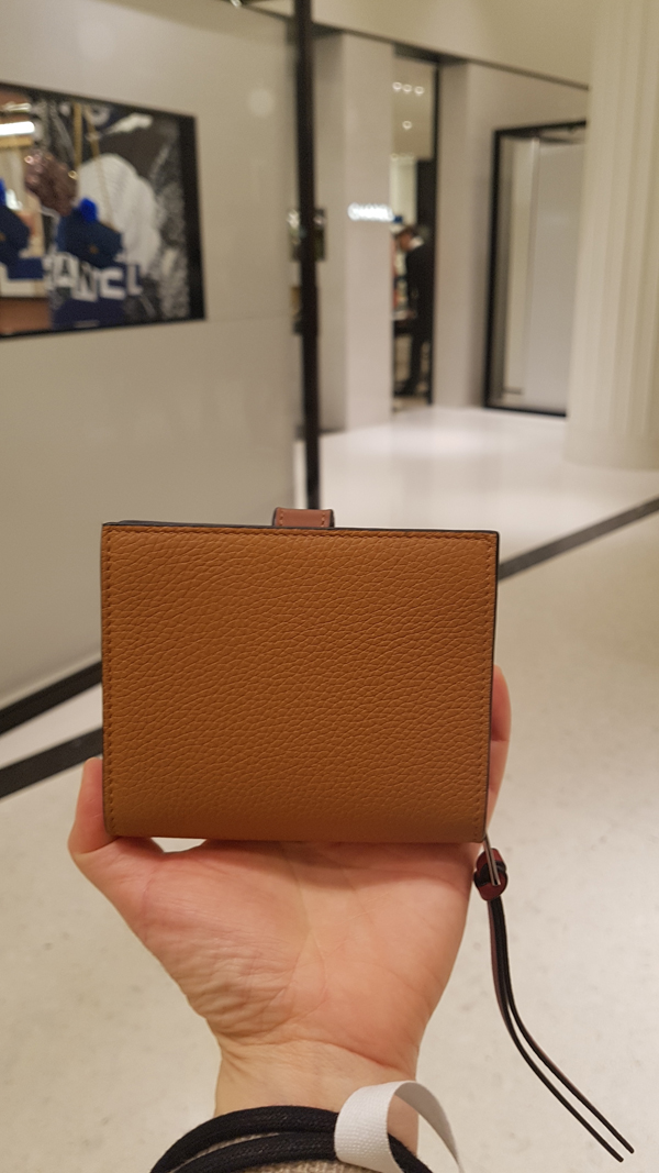 2020SSLOEWE ロエベ ミニ財布 偽物 コンパクト ジップ ウォレット COMPACT ZIP WALLET 124.12.Z442