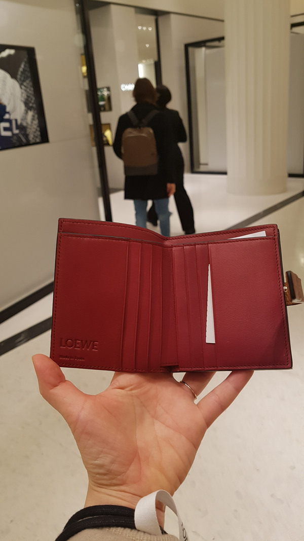 2020SSLOEWE ロエベ ミニ財布 偽物 コンパクト ジップ ウォレット COMPACT ZIP WALLET 124.12.Z442