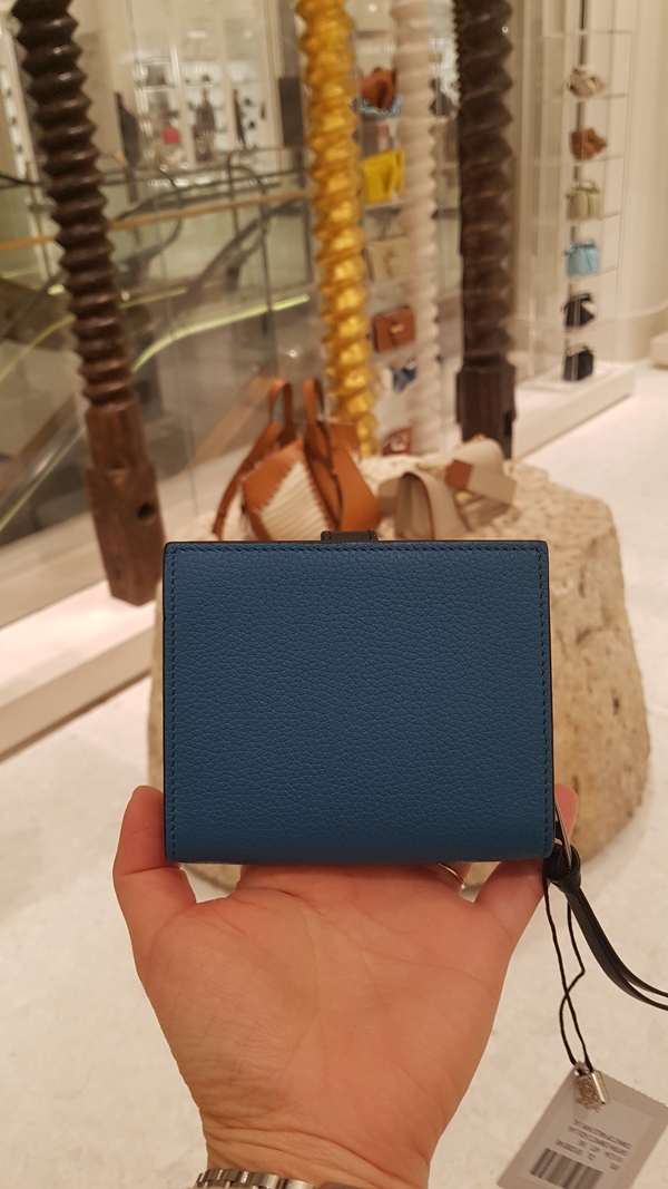 2020SSLOEWE ロエベ ミニ財布 偽物 コンパクト ジップ ウォレット124.12.Z446CIL