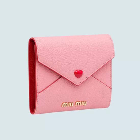 2020年春夏新作 miumiu 財布 コピー ミュウミュウ ラブレター 財布 ハートボタンがかわいい エンベロープ型財布 5MH014_2BC3_F0615☆