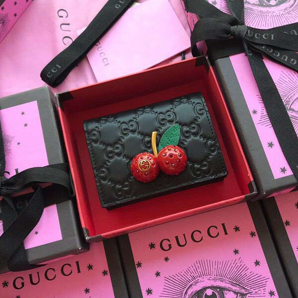 グッチ さくらんぼ 財布 偽物 GUCCI ミニ財布 チェリー 付き