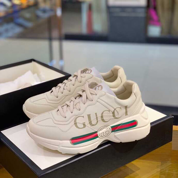  GUCCI グッチ スニーカー 偽物 ヴィンテージ ロゴ レザー