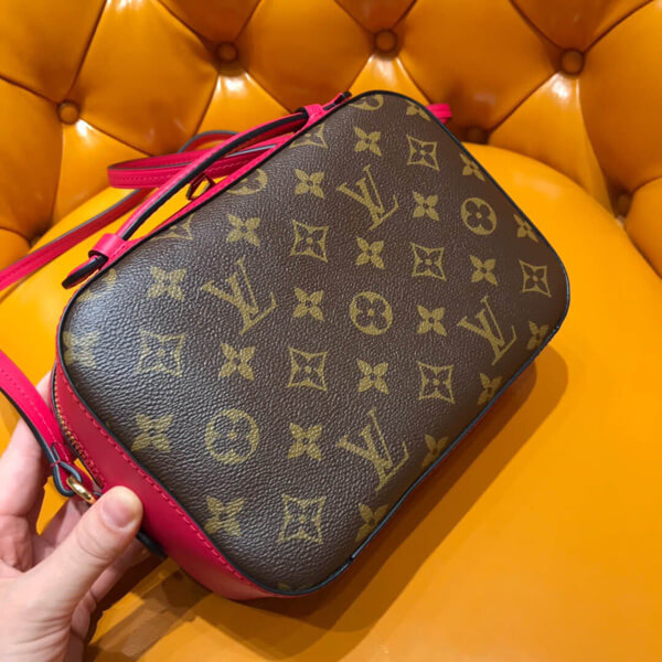 ルイヴィトン ショルダーバッグ スーパーコピー vuitton カーフレザー サントンジュ M43557