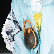 ルイヴィトン エッグバッグ スーパーコピー EGG Vuitton 卵型 ミニチェーンストラップ...