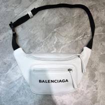 バレンシアガ ウエストポーチ スーパーコピー BALENCIAGA ベルトバッグ Everyda...