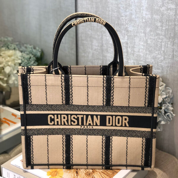 【Dior】レプリカ 2020SS新作 “DIOR BOOK TOTE” スモール/ ストライプ M1296ZRLD_M976