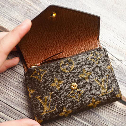 ルイヴィトン ミニ財布 偽物 モノグラム ヴィクトリーヌ ウォレット Vuitton VICTORINE M62472