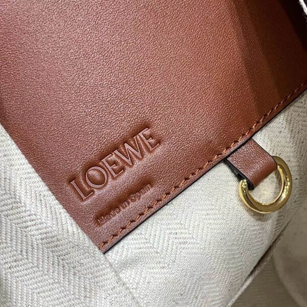 ロエベ スーパーコピー ブローチLoewe ラピスタル 偽物 Small Bag ハンモック タン 387.30.S35