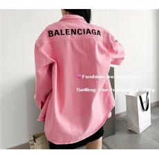 バレンシアガ 偽物 トンシャツ Balenciaga トーンオントーンのマザーオブパールボタン