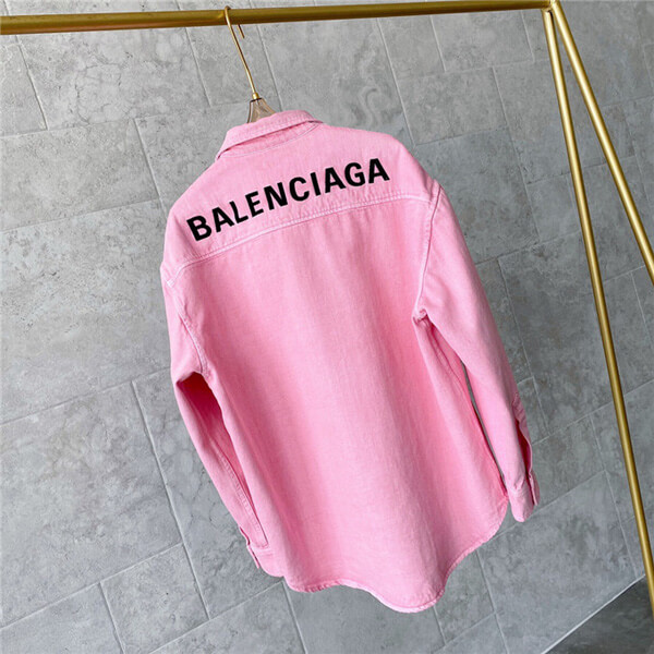 バレンシアガ 偽物 トンシャツ Balenciaga トーンオントーンのマザーオブパールボタン