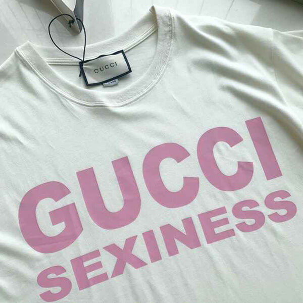 gucci tシャツ スーパーコピー  グッチ tシャツ ロゴ SEXINESS プリント オーバーサイズ616036 XJCK1 9221