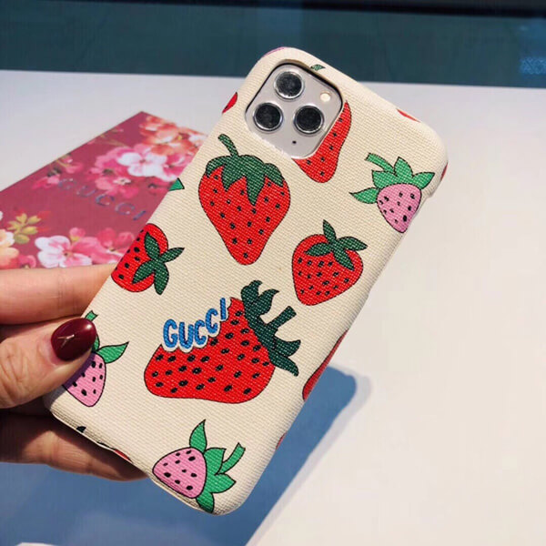 gucci iphoneケース コピー ストロベリー iPhone11 ケース