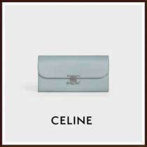 CELINE セリーヌ 財布 偽物 ラージ トリオンフ フラップウォレット / シャイニーラムスキン 10E313BZG.07ME