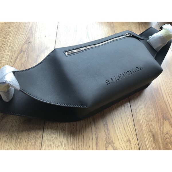 バレンシアガ ボディバッグ 偽物 アウトレット BALENCIAGA☆レザーボディーバッグ433625 CNT2N 1360