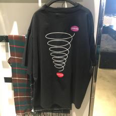 バレンシアガ tシャツ 偽物 Balenciaga バックプリント 半袖Tシャツ