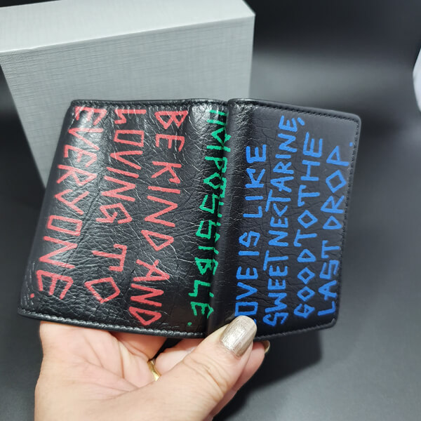 バレンシアガ ミニ財布 コピー Balenciaga グラフィティ Graffiti三つ折り財布♪ユニセックス