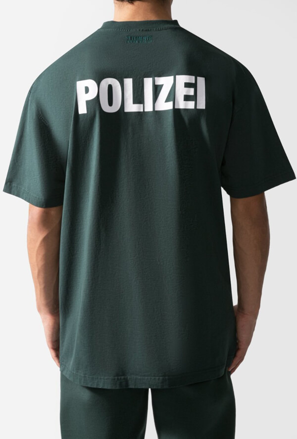 ヴェトモン tシャツ 偽物  VETEMENTS POLIZEI Tシャツ グリーン ポリス