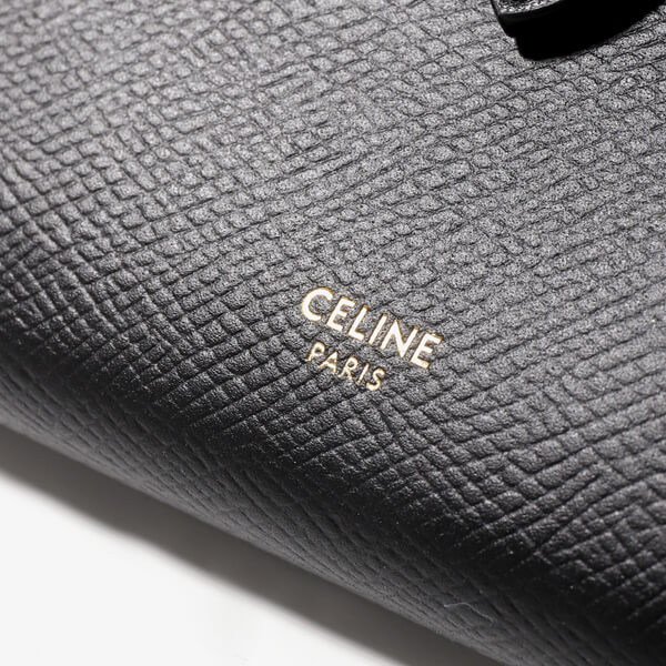 セリーヌ 財布 偽物 CELINE ミディアム ストラップウォレット ブラック 10B643BFP 38NO