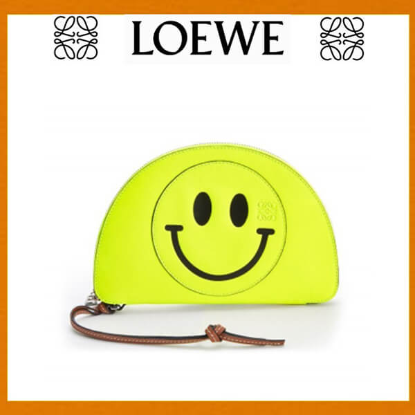 入手困難！ LOEWE ★ロエベ ハーフムーン ポーチ コピー スマイリー